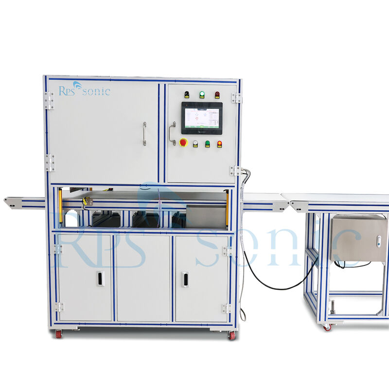 Compact ultrasoon snijgereedschap ontworpen voor het naadloos snijden van synthetische stoffen, niet-geweven materialen en rubberen platen